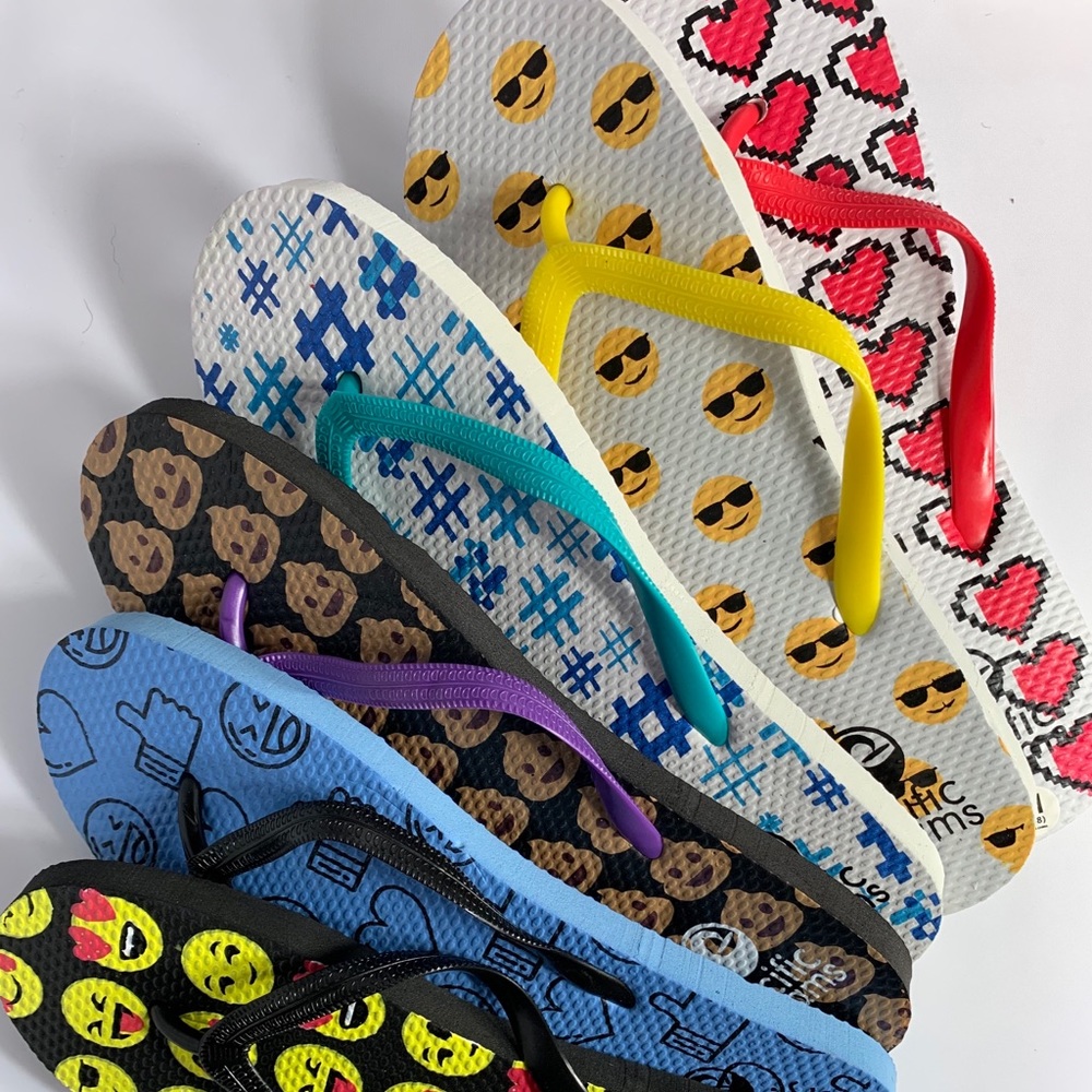 Emoji Flipflops lot 6 Pairs NWT hearts sunglasses
